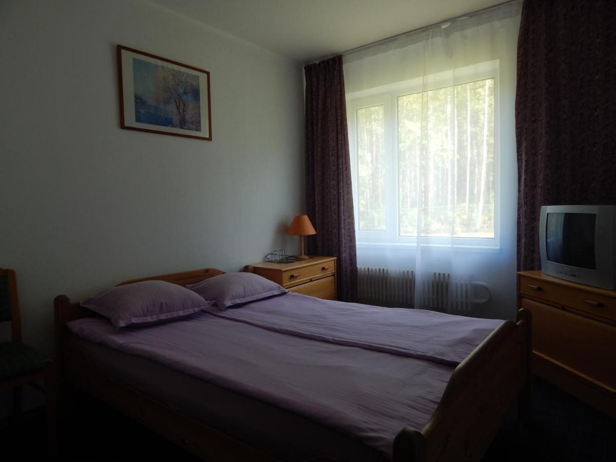 Motel Brencis Iecava Eksteriør billede