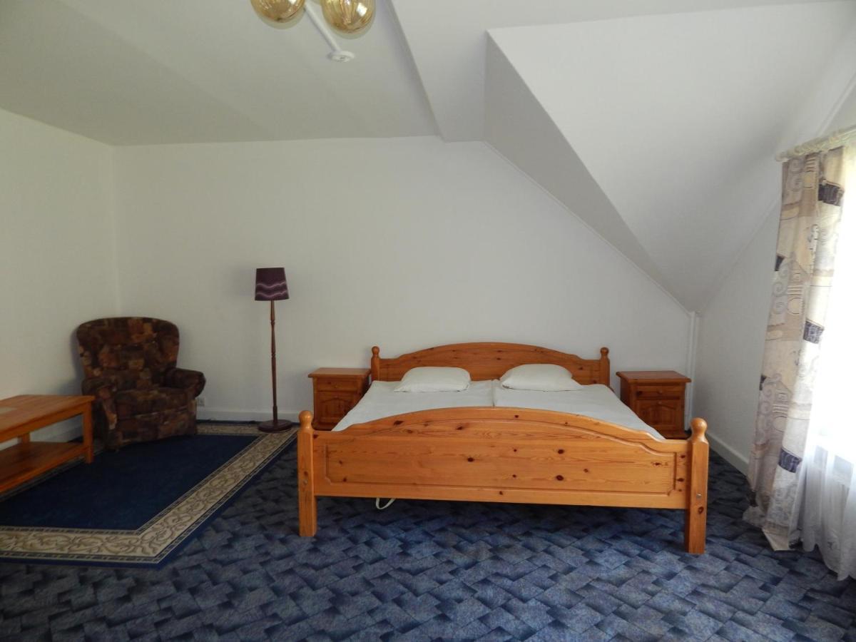 Motel Brencis Iecava Eksteriør billede