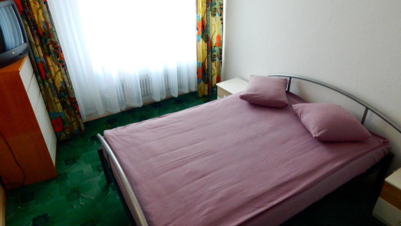 Motel Brencis Iecava Eksteriør billede