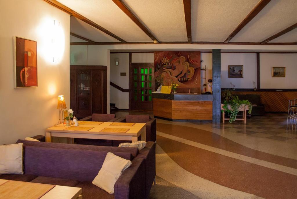Motel Brencis Iecava Eksteriør billede