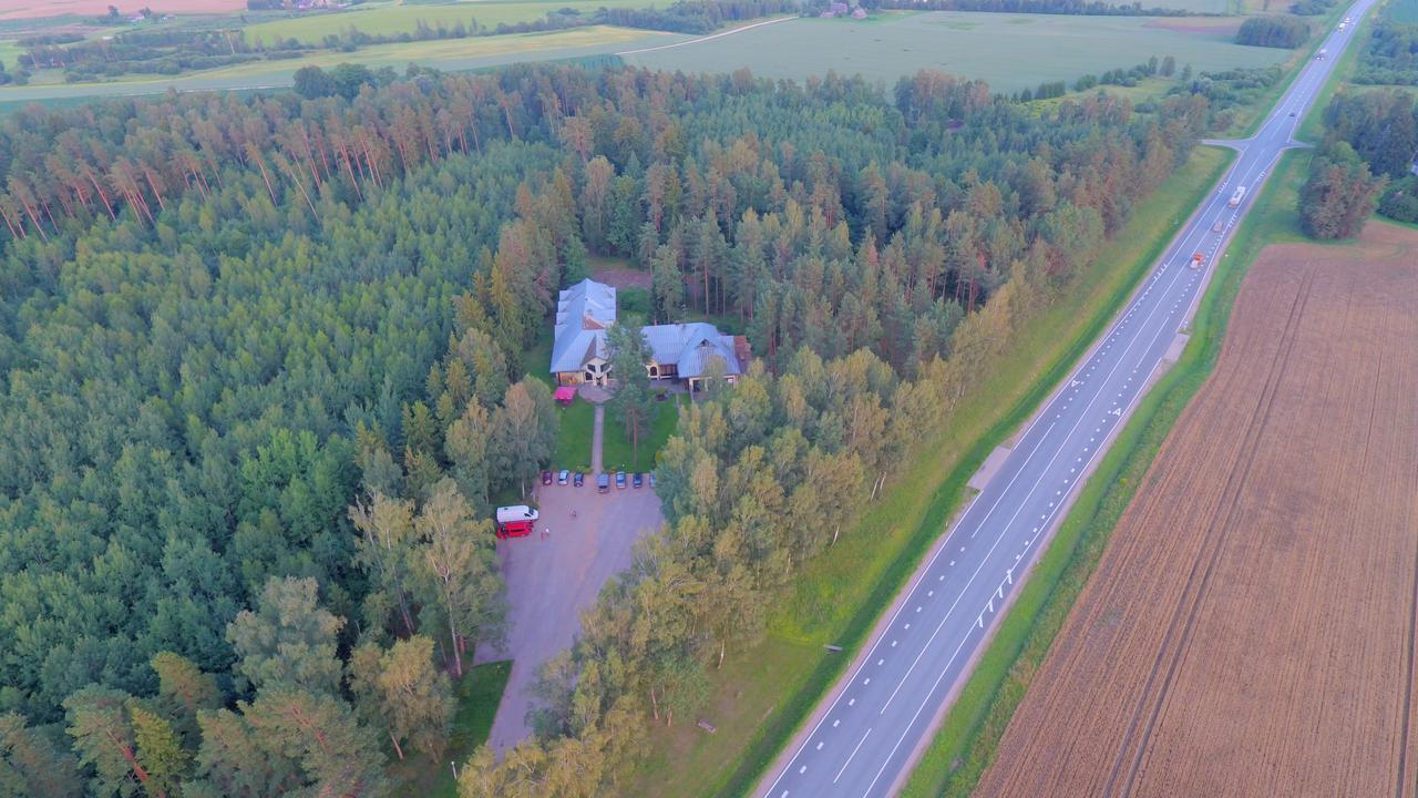 Motel Brencis Iecava Eksteriør billede